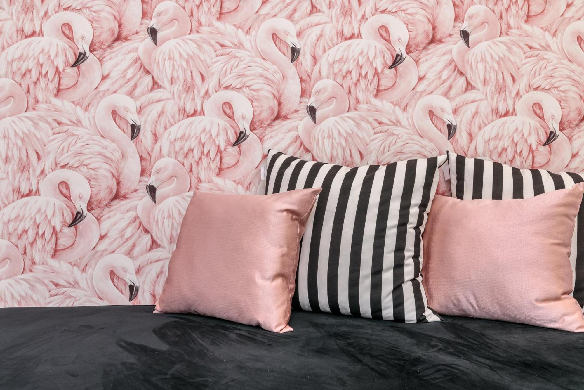 Whome City Chic Escape: Your Stylish Haven In Downtown Лиссабон Экстерьер фото
